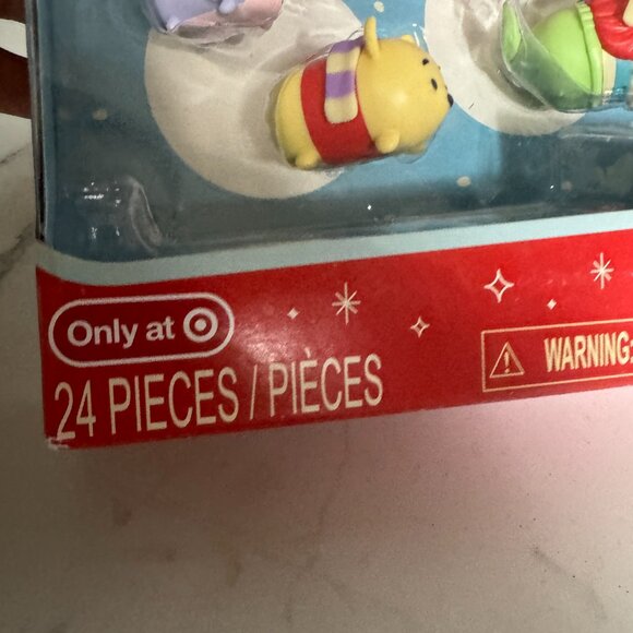 Disney 100 Years of Wonder Retro Reimagined Holiday Tsum Tsum Play Set NWT - Picture 5 of 9